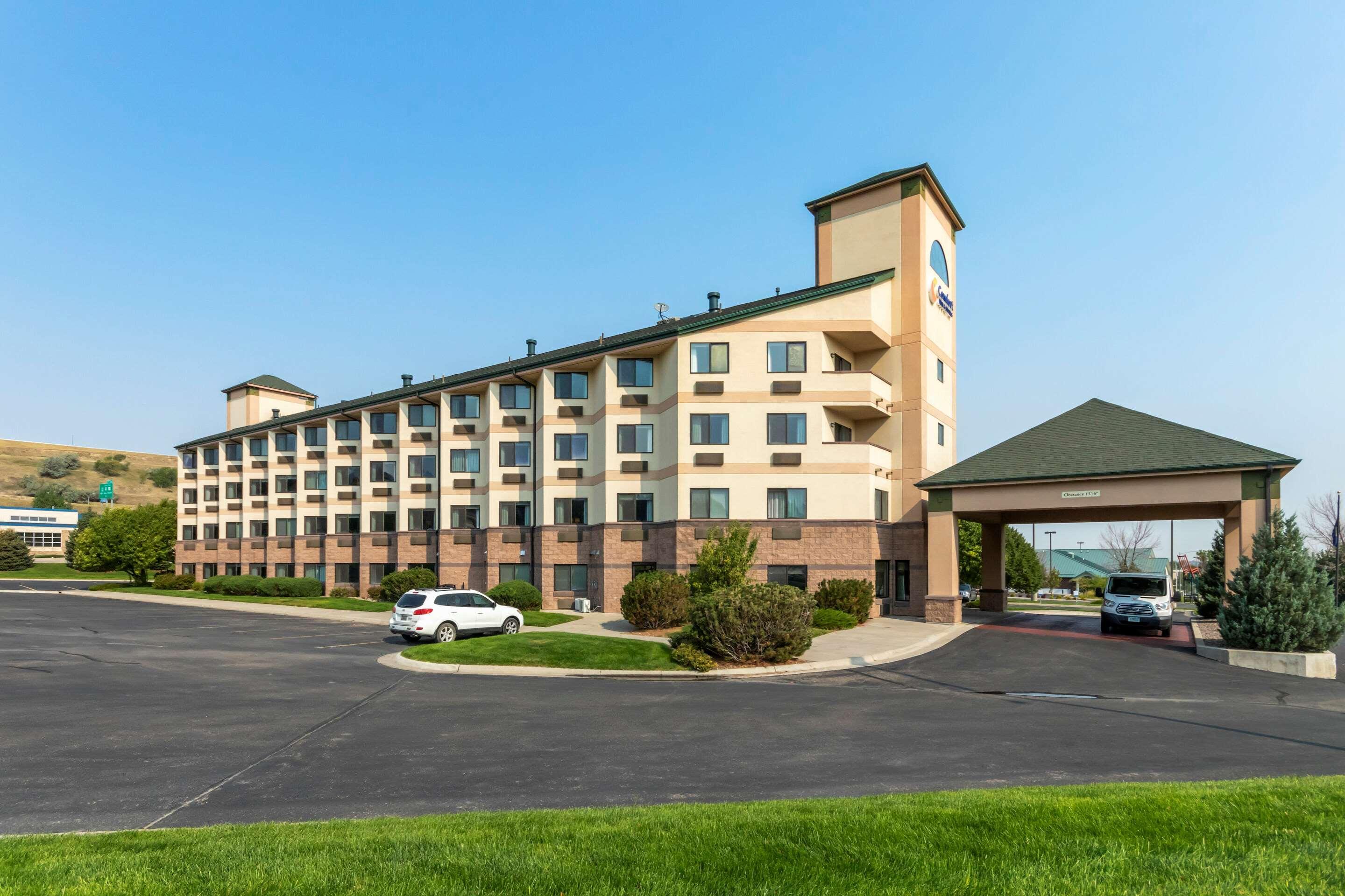 Comfort Inn & Suites Market - Airport Great Falls Exterior photo